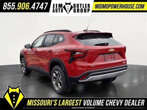 New 2026 Chevrolet Trax LT w/ Driver Confidence Package image 17