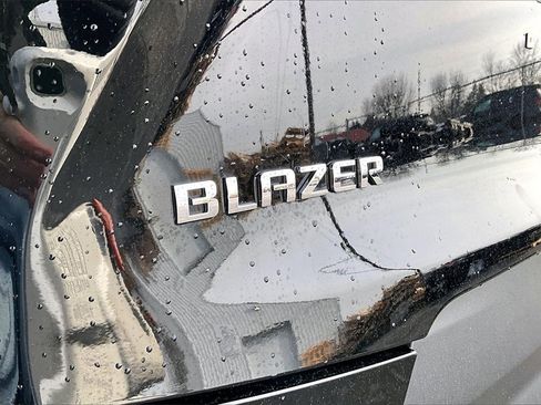 Used 2024 Chevrolet Blazer LT image 33