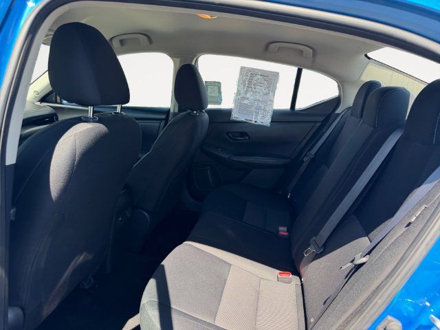 Used 2024 Nissan Sentra SV FWD image 11