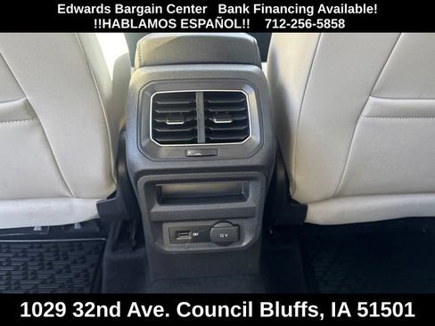 Used 2018 Volkswagen Tiguan SE AWD/4WD image 16