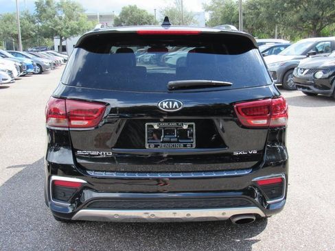 Used 2019 Kia Sorento SX image 5