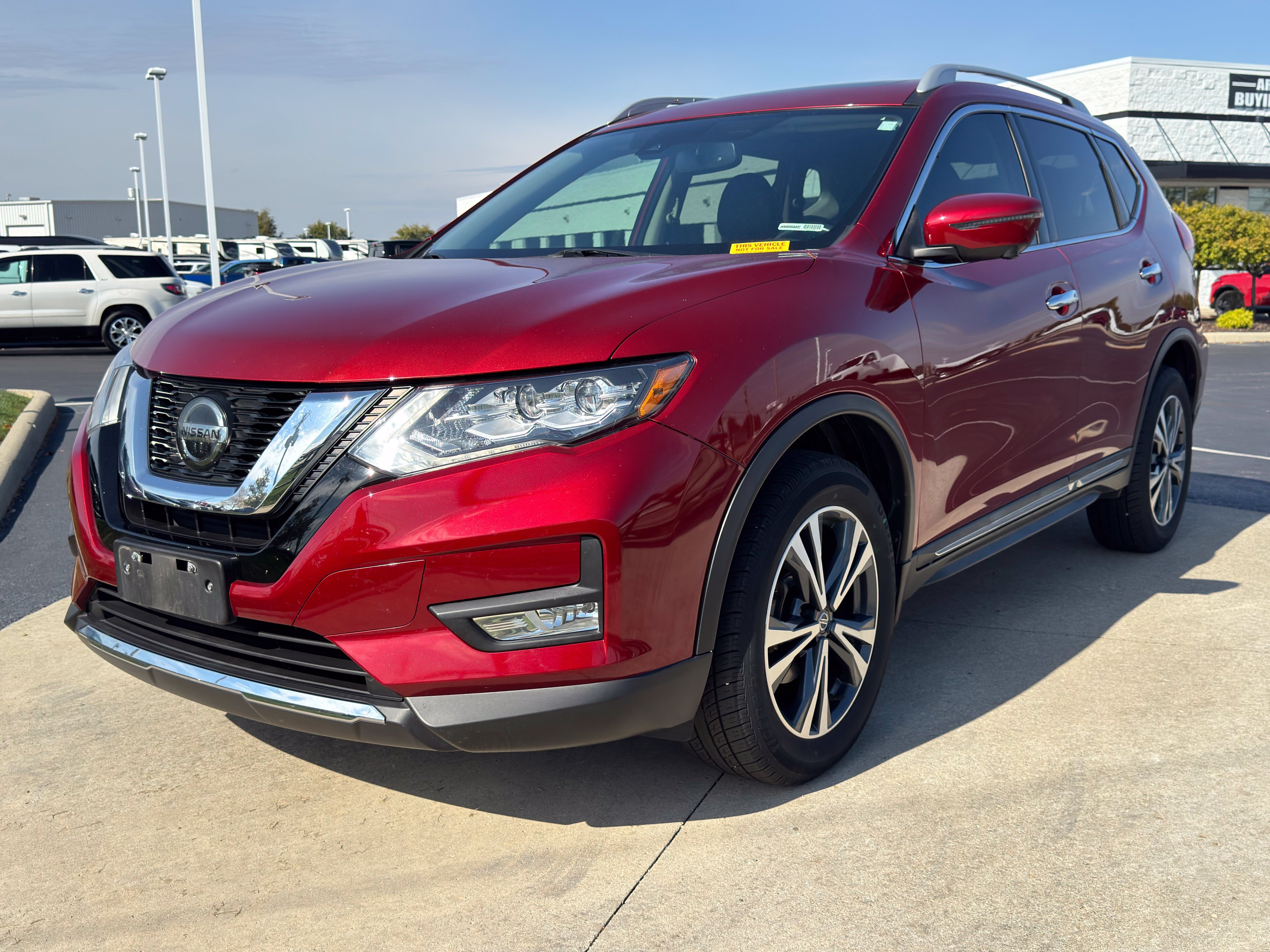 Used 2018 Nissan Rogue SL w/ Premium Package AWD/4WD image 3