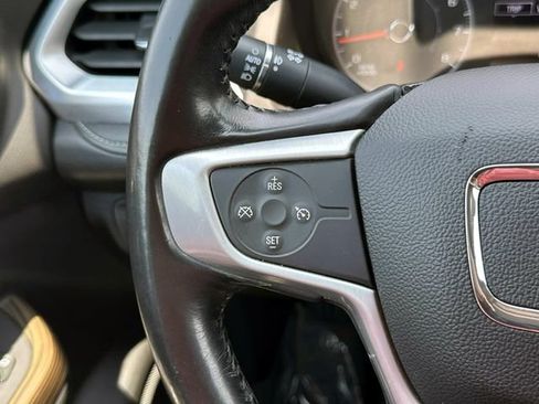 Used 2019 GMC Acadia SLE AWD/4WD image 23