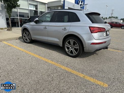 Used 2019 Audi Q5 2.0T Premium Plus w/ Premium Plus Package AWD/4WD image 3