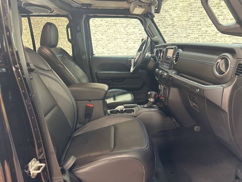 Used 2022 Jeep Wrangler Unlimited Rubicon 4xe w/ Steel Bumper Group image 11