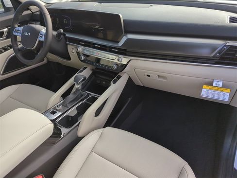 New 2025 Kia Telluride S image 14
