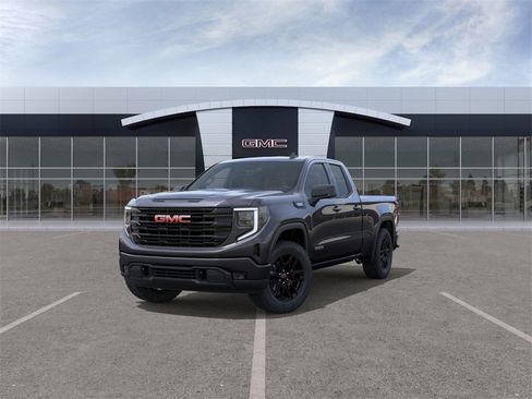 Used 2026 GMC Sierra 1500 Elevation image 8