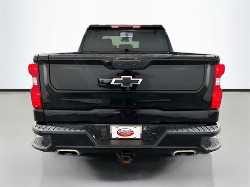 Used 2024 Chevrolet Silverado 1500 Custom Trail Boss w/ LPO, Dark Essentials Package image 5
