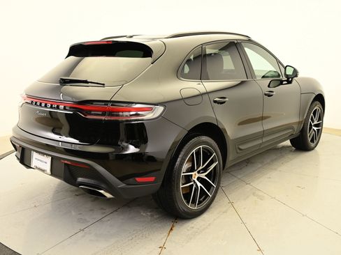 Used 2025 Porsche Macan image 7