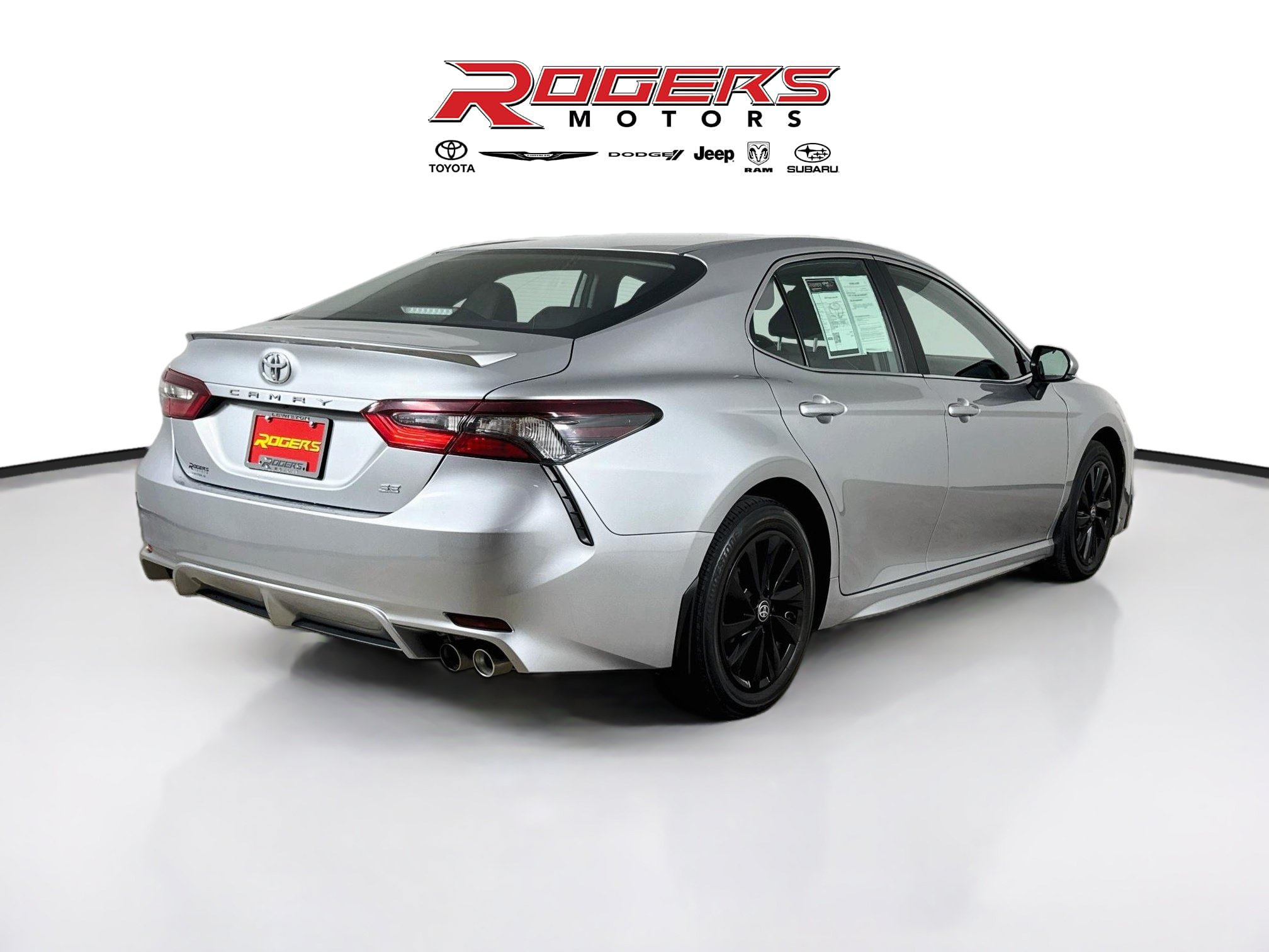 Used 2024 Toyota Camry SE FWD image 13