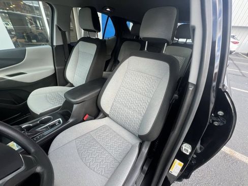 Used 2023 Chevrolet Equinox LT image 14
