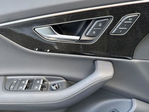 Certified 2025 Audi Q7 3.0T Prestige w/ Prestige Package image 11