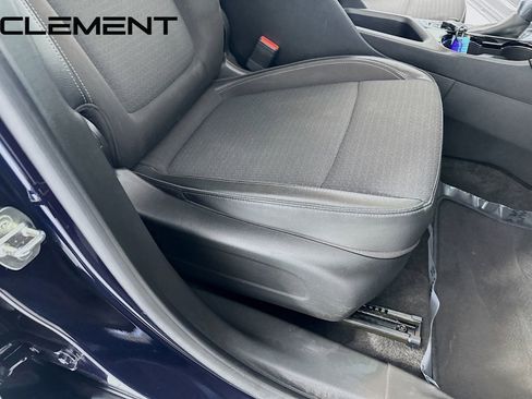 Used 2020 Buick Encore GX Preferred w/ Cold Weather Comfort Package image 33