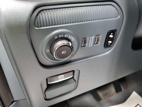 Used 2022 Jeep Grand Wagoneer Series II w/ Convenience Group III image 74