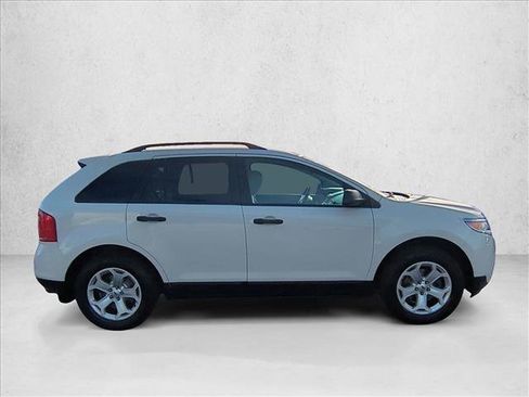 Used 2013 Ford Edge SE image 4