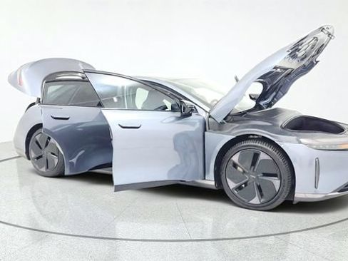 Used 2025 Lucid Air Pure RWD image 11