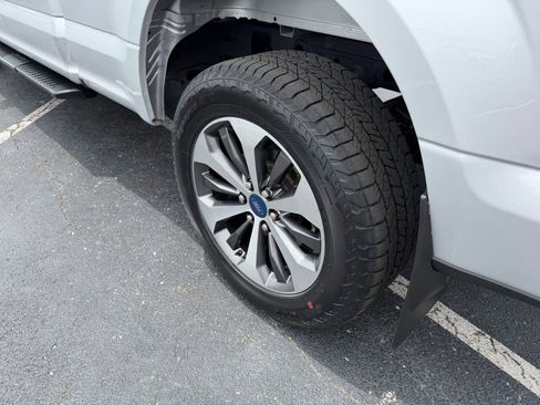 Used 2019 Ford F150 XL w/ Equipment Group 101A Mid AWD/4WD image 10