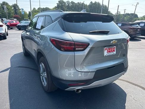 Used 2024 Chevrolet Blazer LT AWD/4WD image 3
