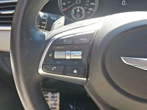 Used 2023 Genesis G70 2.0T w/ Sport Prestige Package image 17
