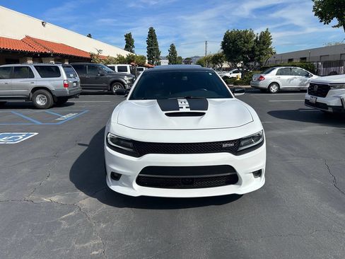Used 2017 Dodge Charger R/T image 8