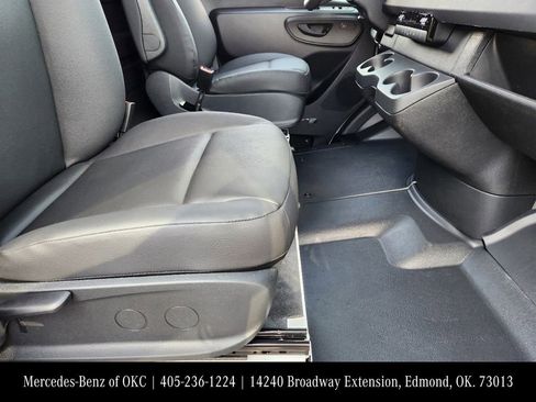 Used 2025 Mercedes-Benz Sprinter 2500 image 15