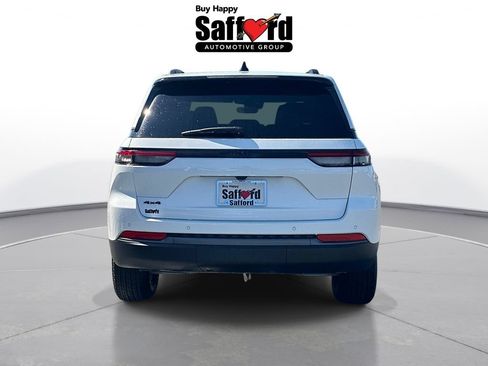 New 2026 Jeep Grand Cherokee Altitude AWD/4WD image 7
