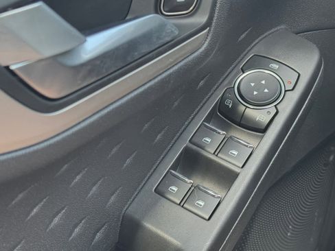 Used 2020 Ford Escape SE AWD/4WD image 17