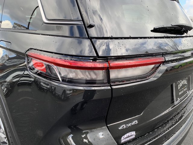 New 2024 Jeep Grand Cherokee Limited AWD/4WD image 14