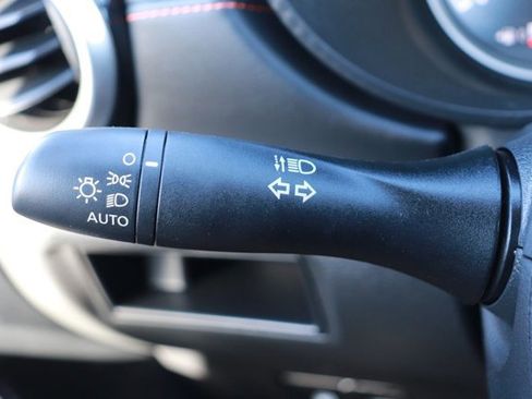 Used 2025 Nissan Versa SR w/ Trunk Package image 23