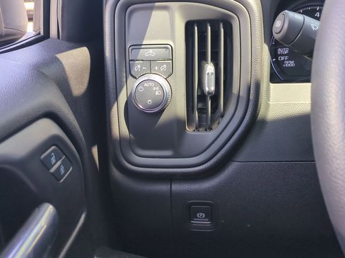 Used 2024 GMC Sierra 1500 Pro w/ Graphite Edition RWD image 17