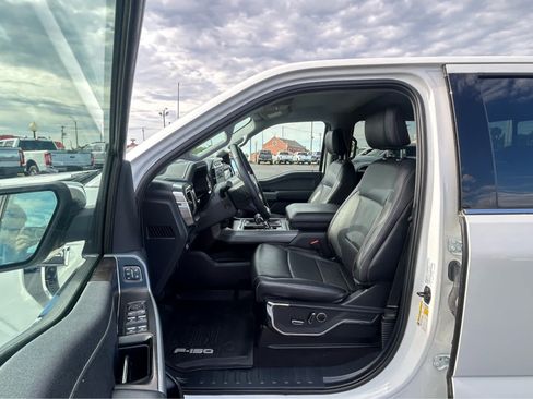 Used 2022 Ford F150 Lariat w/ Equipment Group 502A High AWD/4WD image 13