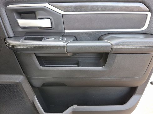 Used 2024 RAM 2500 Big Horn image 10