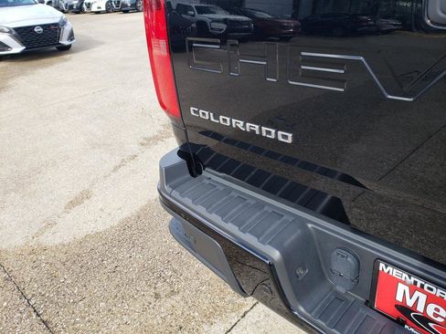 Used 2022 Chevrolet Colorado LT w/ Luxury Package image 14
