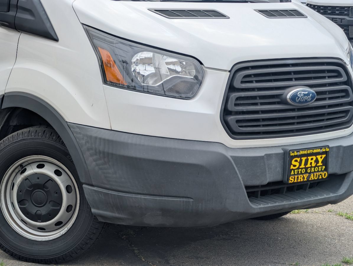 Used 2018 Ford Transit 250 148 Medium Roof RWD image 3