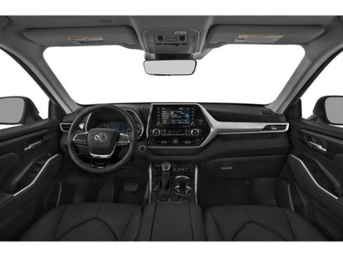 Used 2021 Toyota Highlander XLE FWD image 5