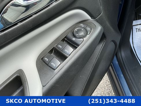 Used 2024 Chevrolet Equinox LS w/ LS Convenience Package image 22