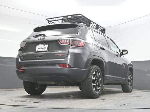 Used 2021 Jeep Compass Trailhawk AWD/4WD image 36