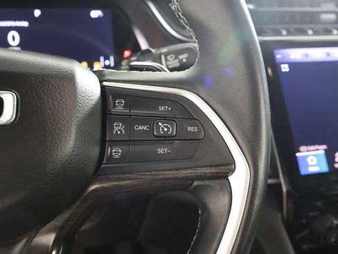 Used 2022 Jeep Grand Cherokee Limited AWD/4WD image 49