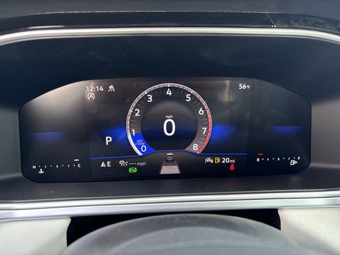 New 2026 Volkswagen Taos SE image 18