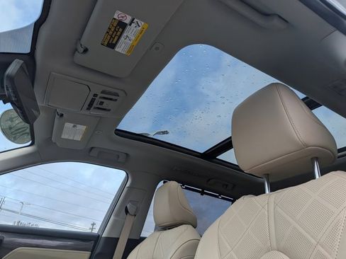 Used 2024 Toyota Highlander Platinum image 22