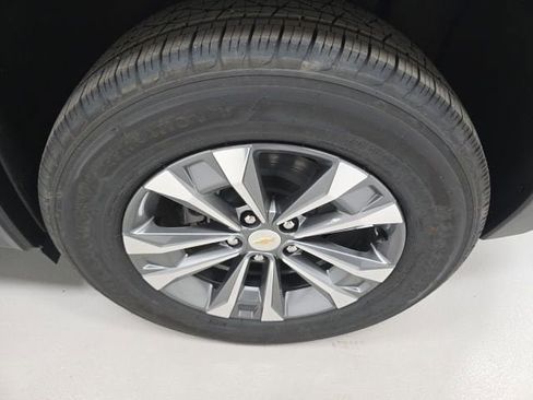 New 2026 Chevrolet Equinox LT w/ Safety and Technology Package FWD image 24
