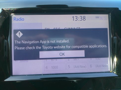 Used 2019 Toyota Camry SE image 38