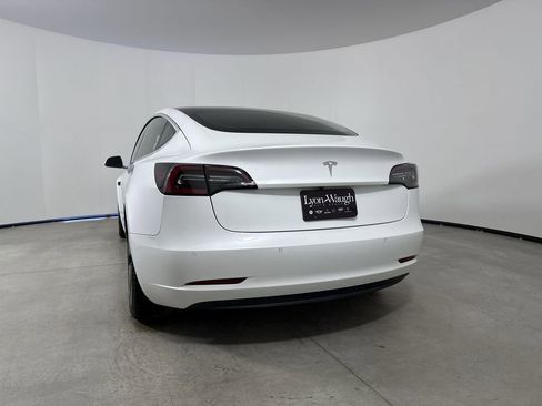 Used 2018 Tesla Model 3 Long Range image 19