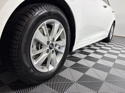 Used 2018 Kia Optima LX FWD image 13