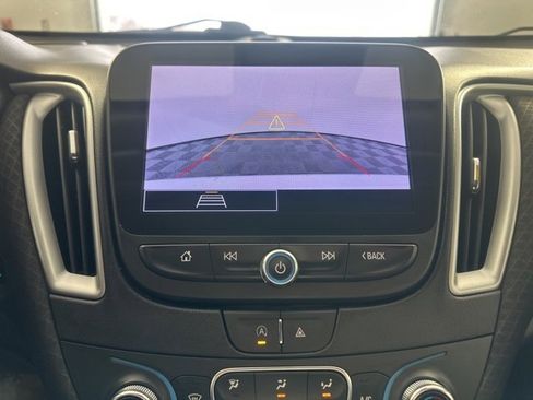 Used 2024 Chevrolet Malibu LT image 27