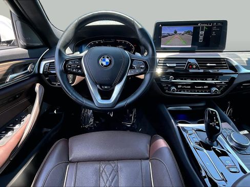 Used 2022 BMW 540i xDrive w/ Premium Package AWD/4WD image 6