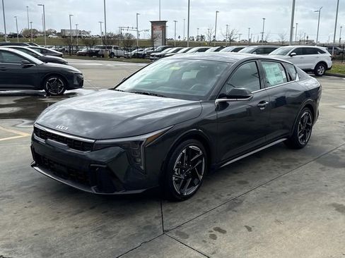 New 2026 Kia K4 GT-Line image 3