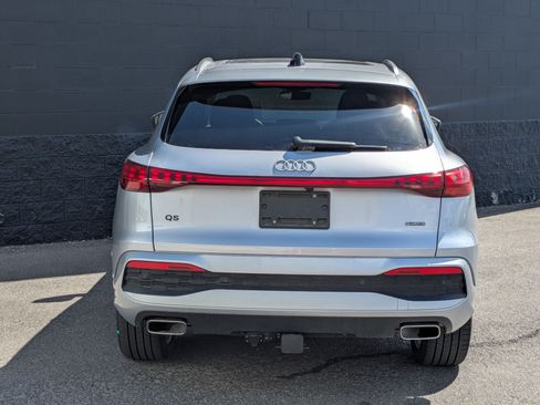 Certified 2025 Audi Q5 Premium Plus w/ Premium Plus AWD/4WD image 7