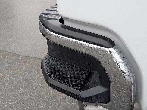 Used 2024 Chevrolet Silverado 2500 LT image 33