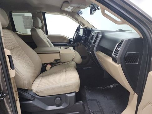 Used 2015 Ford F150 XLT w/ Equipment Group 301A Mid RWD image 16